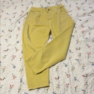 Q2 Yellow Boyfriend Jeans